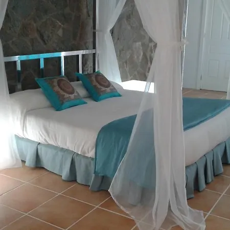 Pension Isla - Couples Only Casas de Cuadra Exterior photo